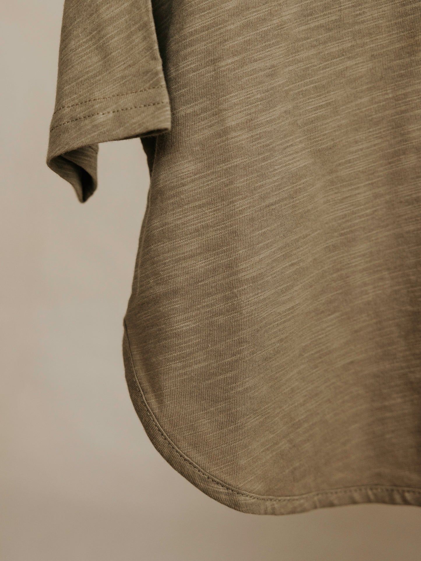 Earth Tee - Olive