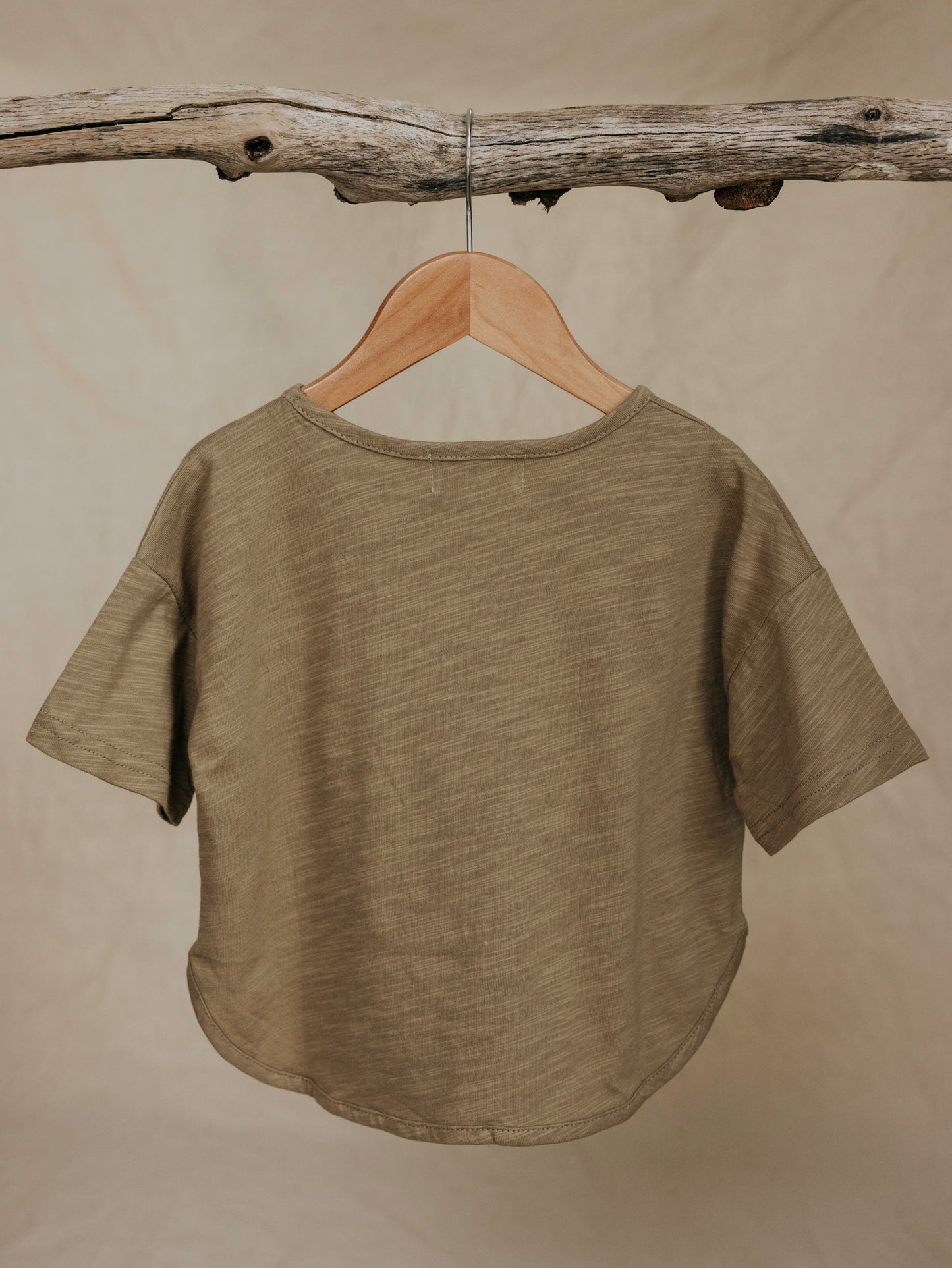 Earth Tee - Olive