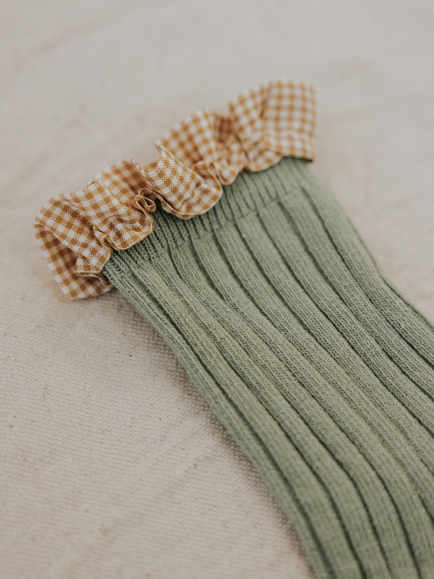 Frilly Socks - Avocado